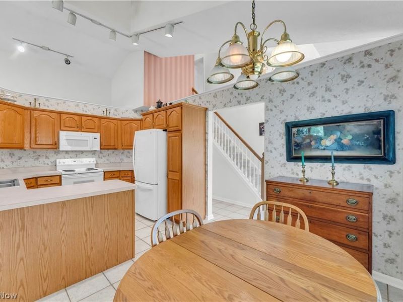 6859 Hidden Lake Trail, Brecksville, OH 44141 Photo 8