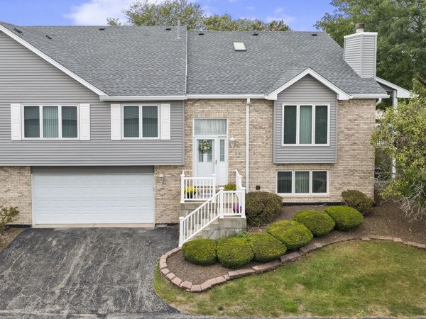 11147 Saratoga Drive , Orland Park, IL 60467