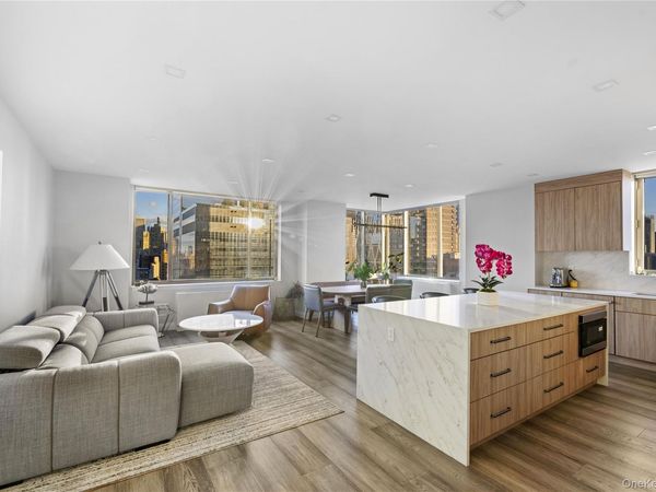 2 Columbus Avenue , Unit 29C, New York (Manhattan), NY 10023