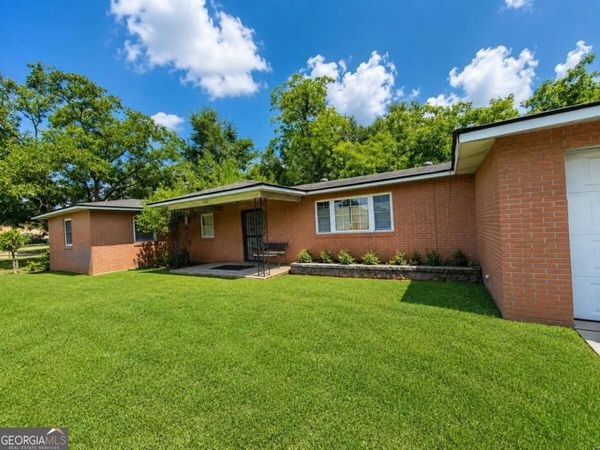 1002 N Carroll Street, Albany, GA 31705