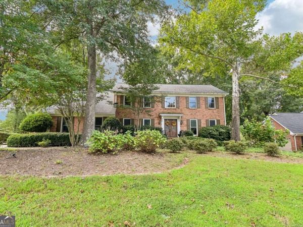 3804 Club Forest Drive, Peachtree Corners, GA 30092