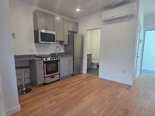 165 Hawthorne Street, Unit 203, Chelsea, MA 02150