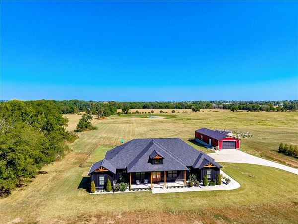 13568 S Ervan Beeks Road, Farmington, AR 72730
