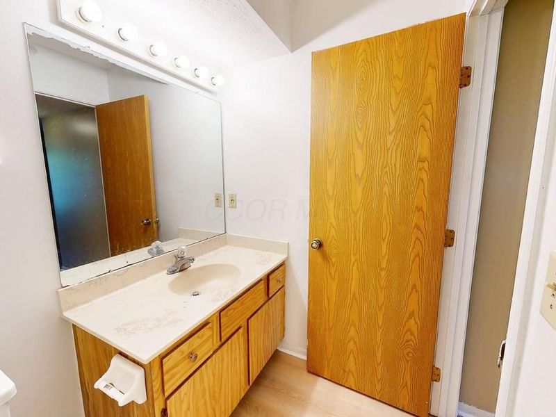 2064 Park Run Drive , Unit C, Columbus, OH 43220 Photo 10