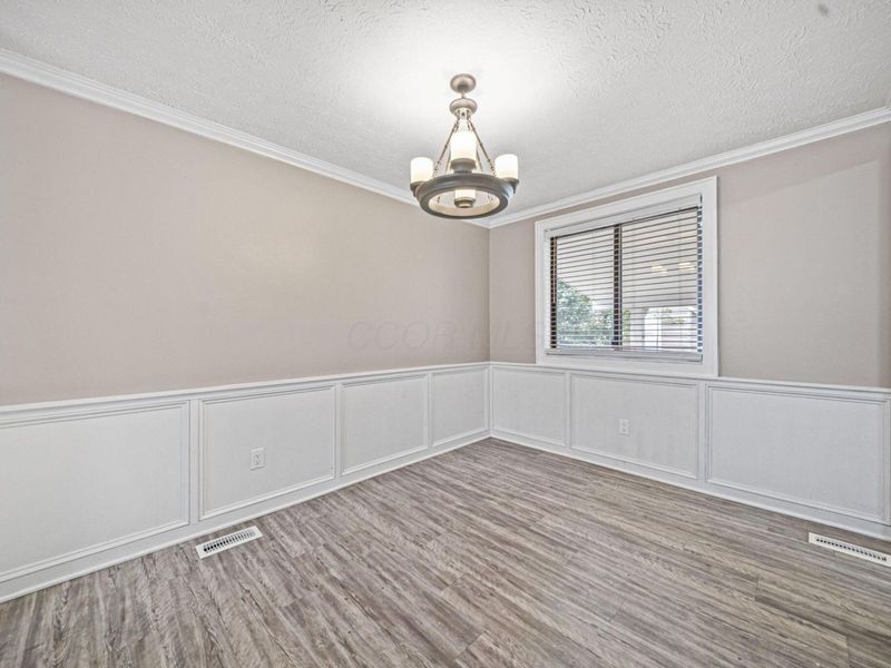 2349 Warfield Drive , Grove City, OH 43123 Photo 15