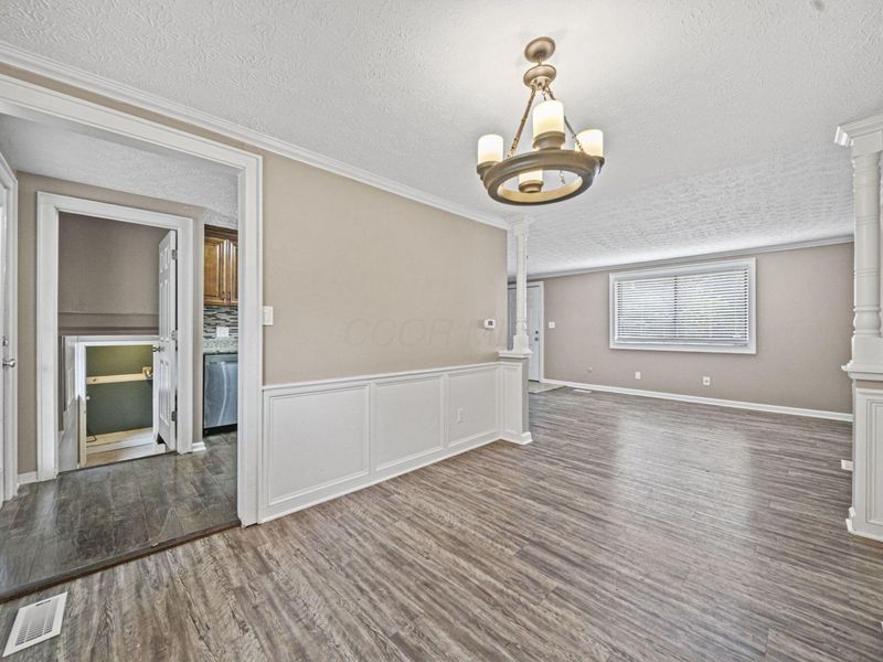 2349 Warfield Drive , Grove City, OH 43123 Photo 17