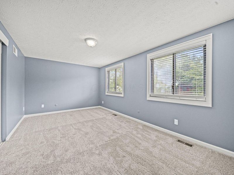 2349 Warfield Drive , Grove City, OH 43123 Photo 26