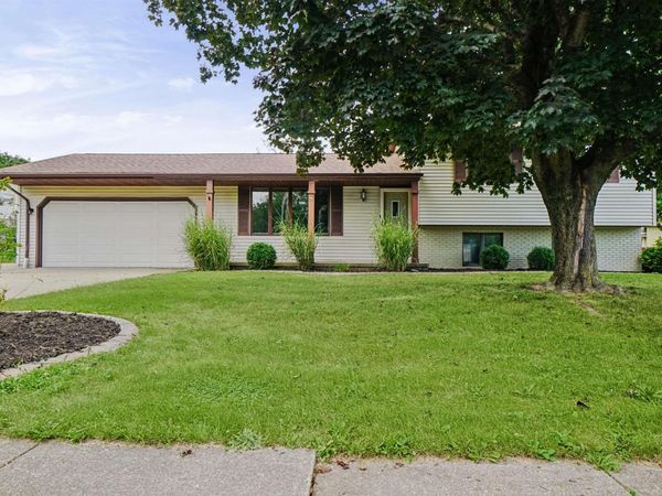 505 GEORGIA Parkway, Washington, IL 61571