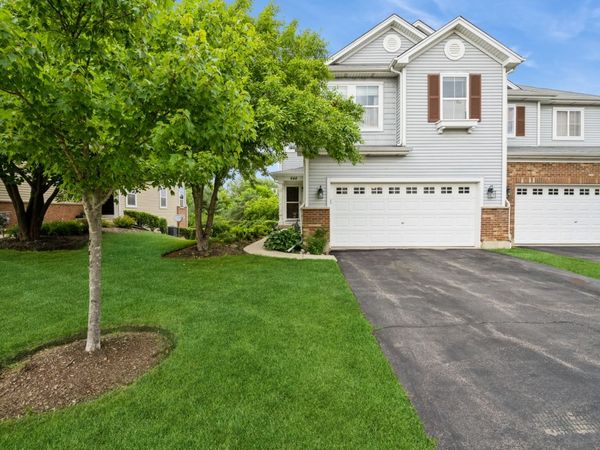 646 Grand Canyon Circle , Crystal Lake, IL 60014