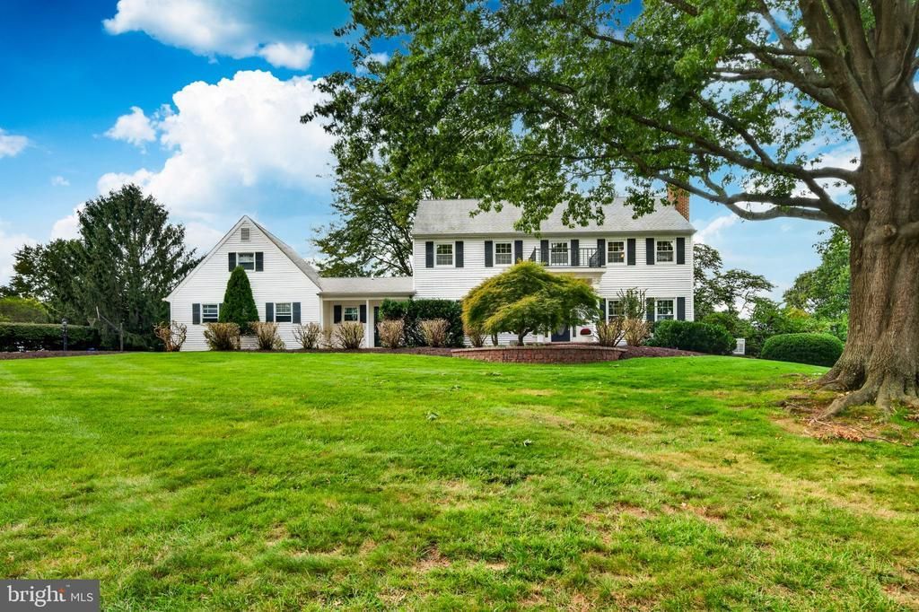 1610 Nicole Drive, Garnet Valley, PA 19060 Main Photo