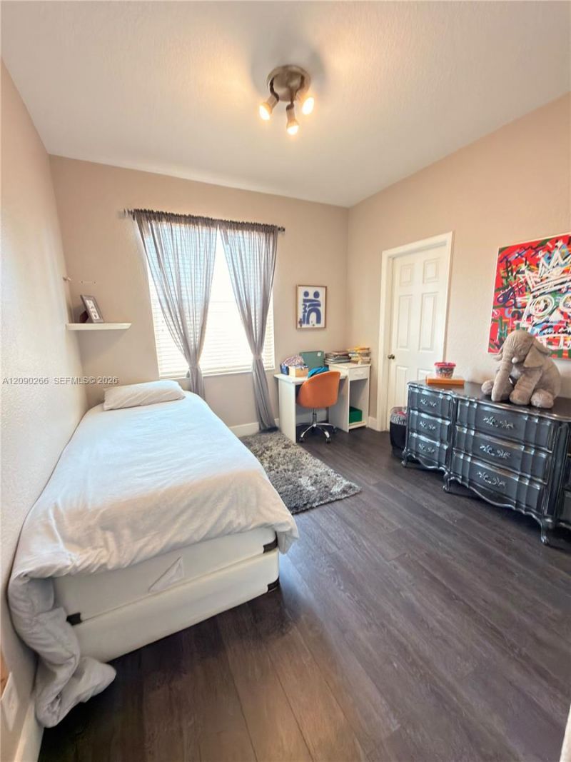 5051 SW 35th Way, Hollywood, FL 33312 Photo