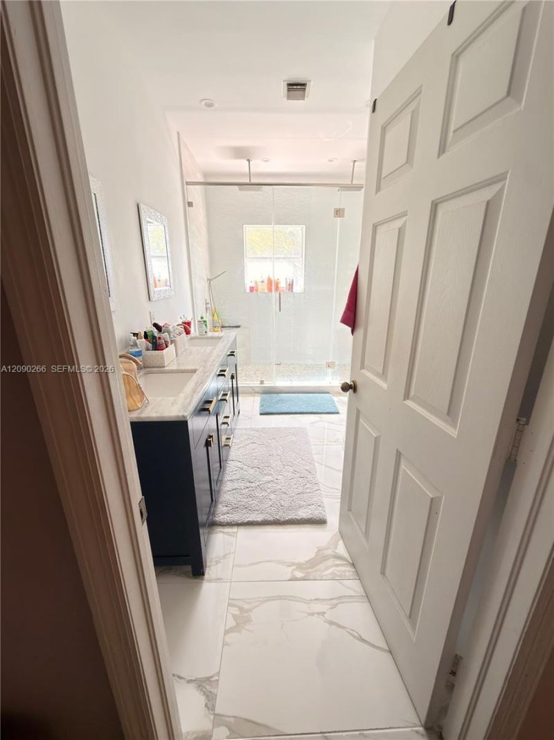 5051 SW 35th Way, Hollywood, FL 33312 Photo
