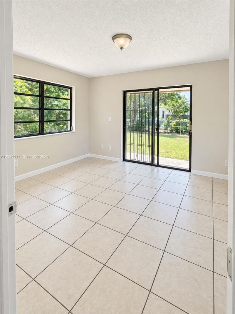10132 W Indigo St, Unit 10132, Miami, FL 33157 Photo