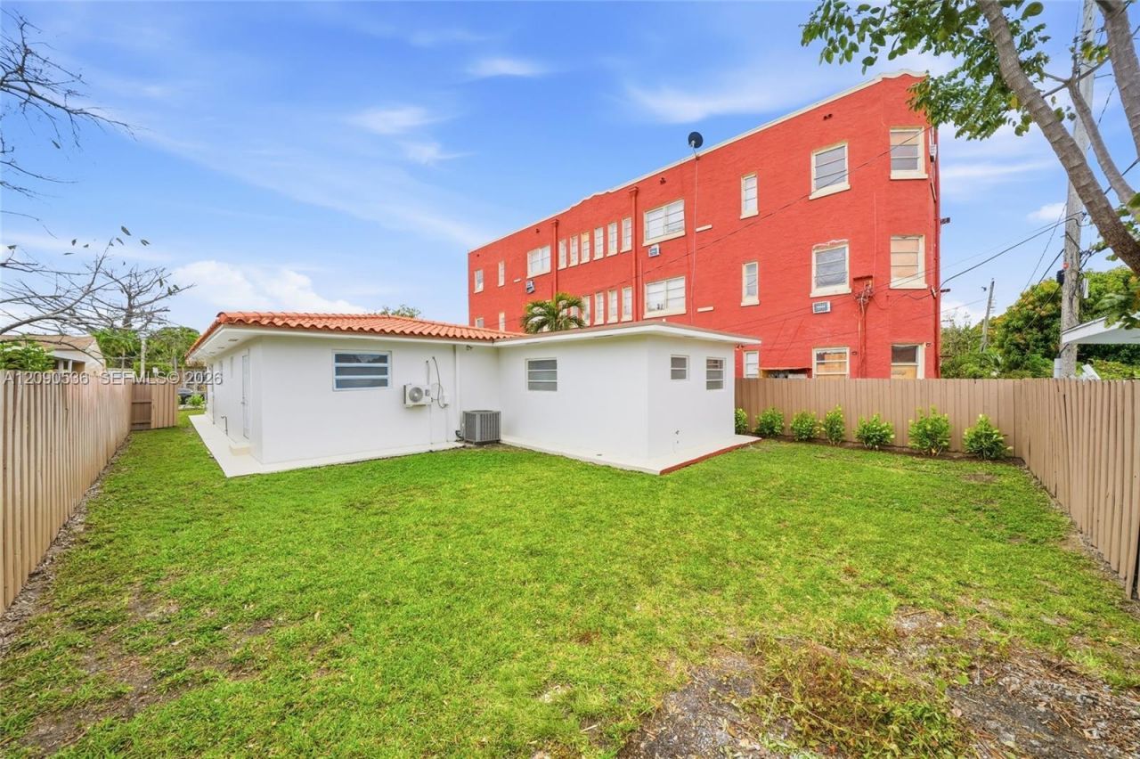 1781 SW 13th St , Miami, FL 33145 Photo