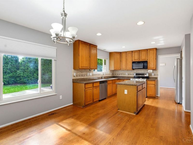 9969 Somerset Drive, Symmes Township, OH 45140 Photo 8