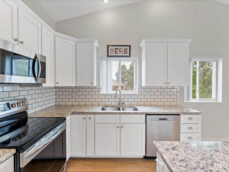 636 Waynoka Drive, Jackson Township, OH 45171 Photo 12