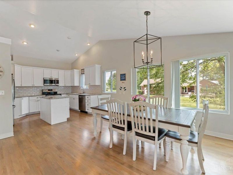 636 Waynoka Drive, Jackson Township, OH 45171 Photo 9