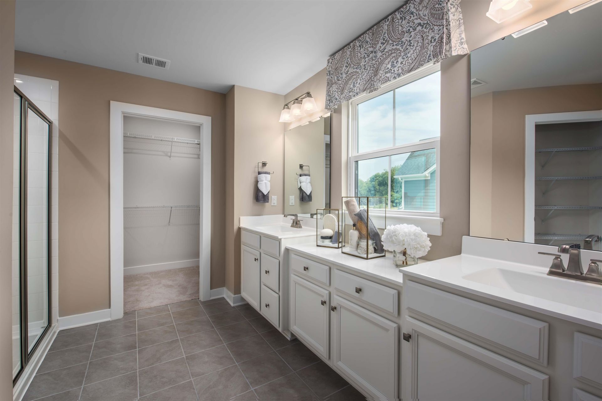 9046 Aideen Dr Photo 13