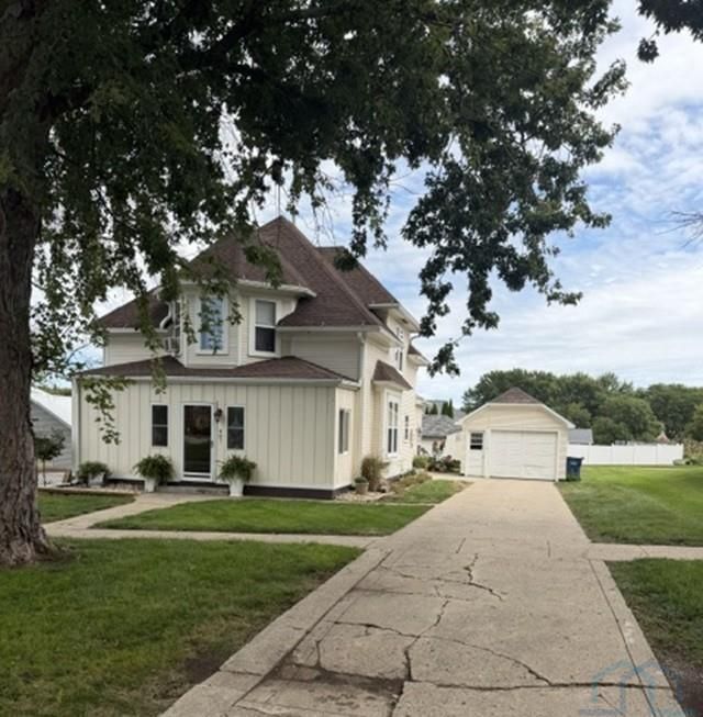 407 Madison St, Remsen, IA 51050 Main Photo