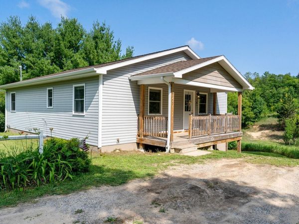 6345 Lincoln Road E, Cedar, MI 49621