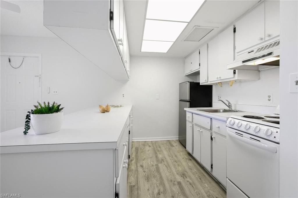 11 Bob O Link Ct, Unit 11B, Naples, FL 34105 Photo