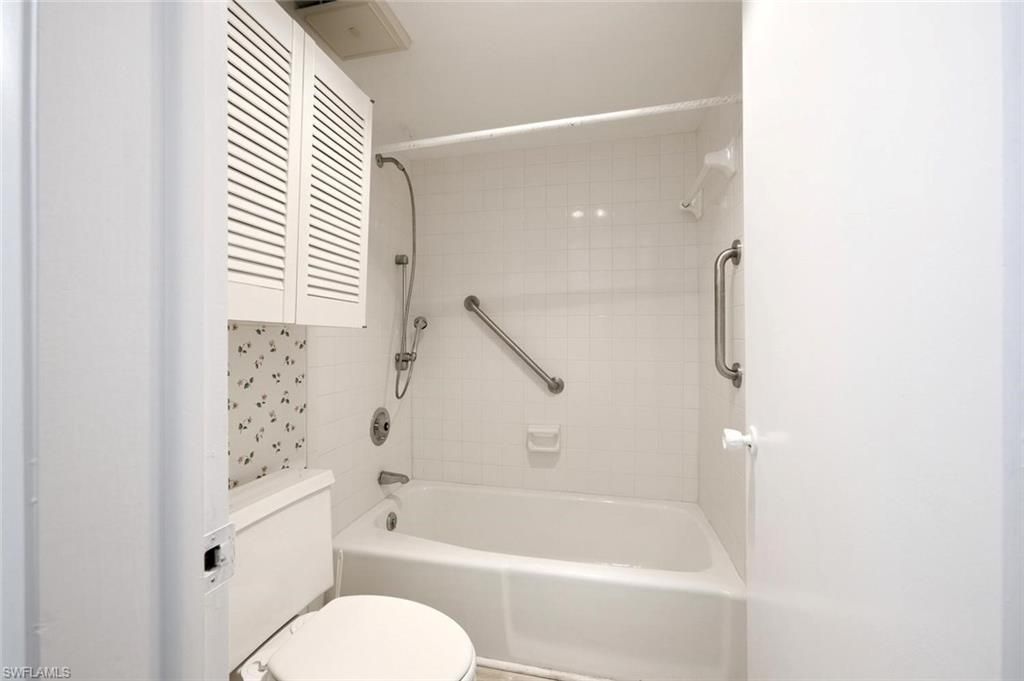 11 Bob O Link Ct, Unit 11B, Naples, FL 34105 Photo