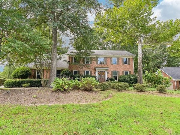 3804 Club Forest Drive , Peachtree Corners, GA 30092