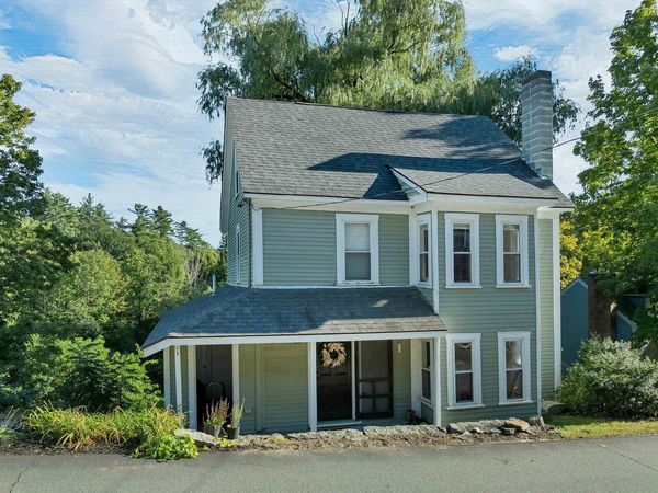 30 School Street, Warner, NH 03278