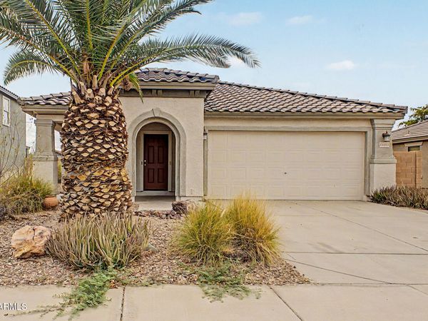 25535 W BURGESS Lane, Buckeye, AZ 85326