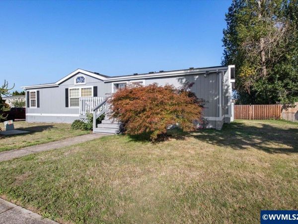 786 Hoffman Rd NE, Salem, OR 97301