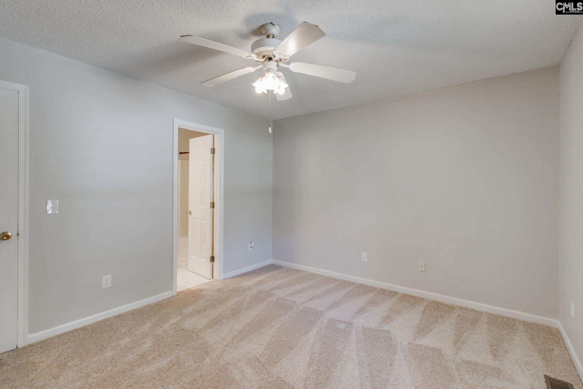 930 Sandfield Road  Photo 13