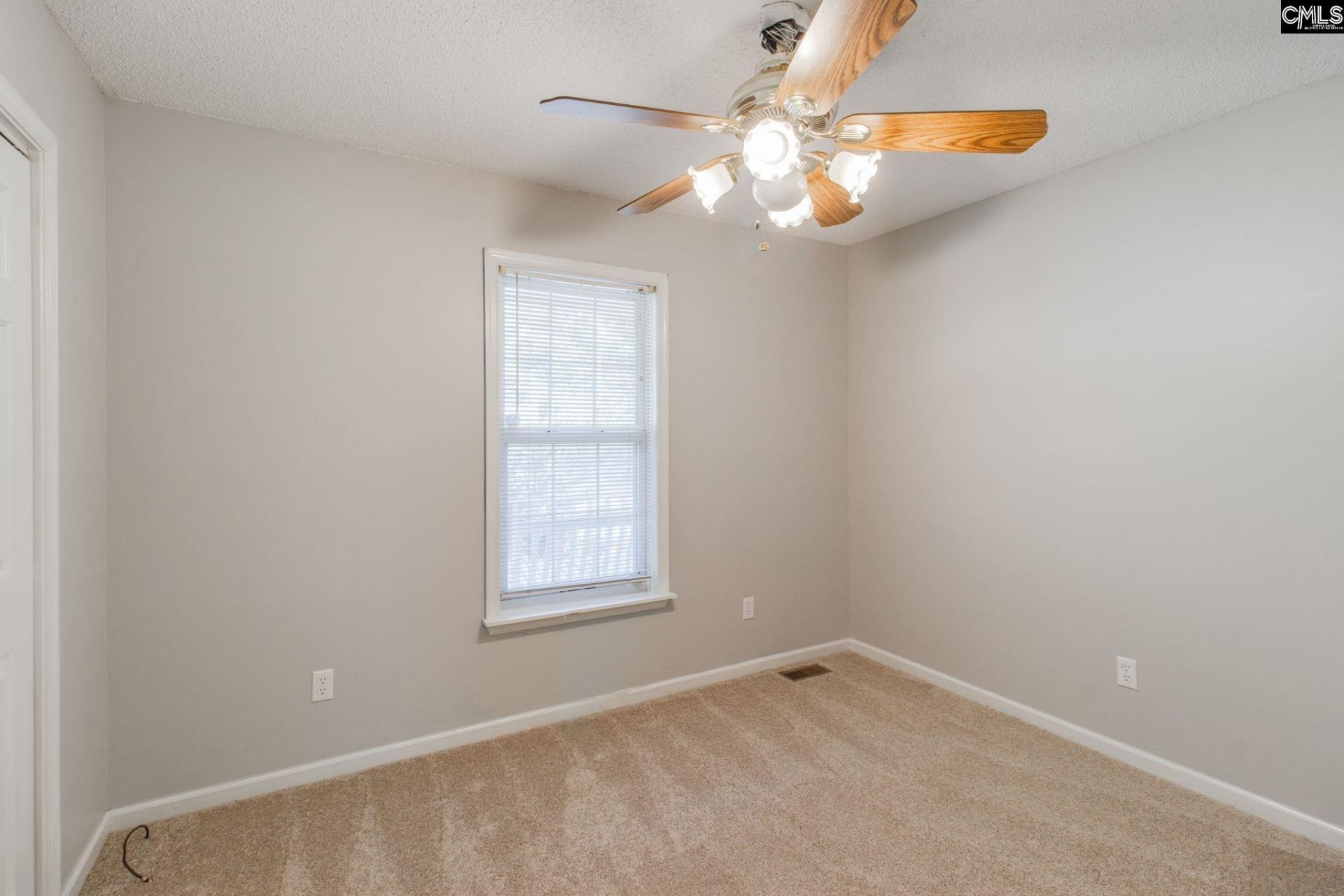 930 Sandfield Road  Photo 19