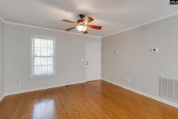 930 Sandfield Road  photo 4