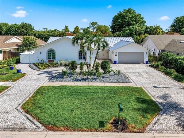 2467 Pine Woods CIR , Unit 3, NAPLES, FL 34105