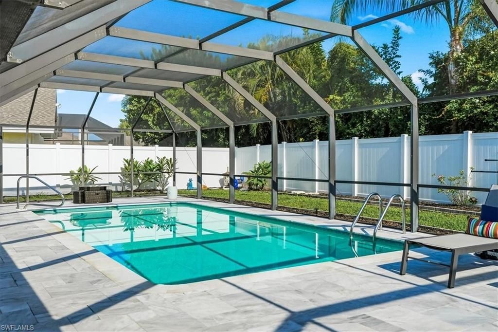 2467 Pine Woods Cir , Unit 3, Naples, FL 34105 Photo