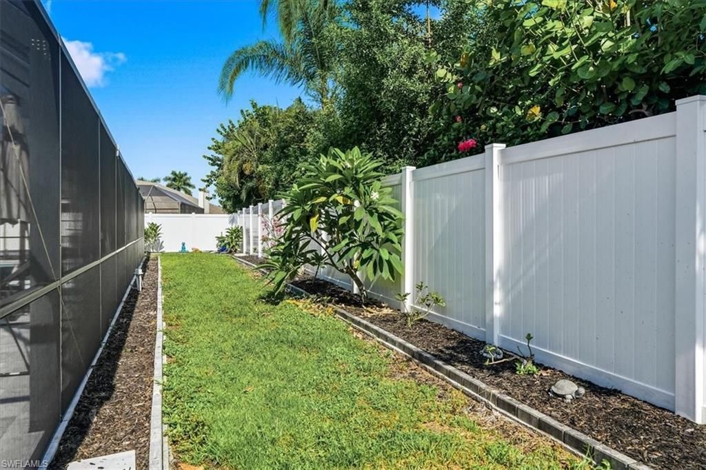 2467 Pine Woods Cir , Unit 3, Naples, FL 34105 Photo