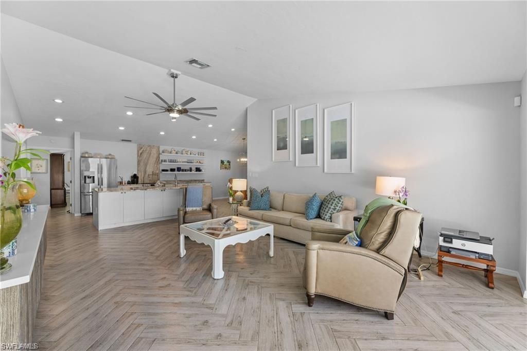 2467 Pine Woods Cir , Unit 3, Naples, FL 34105 Photo