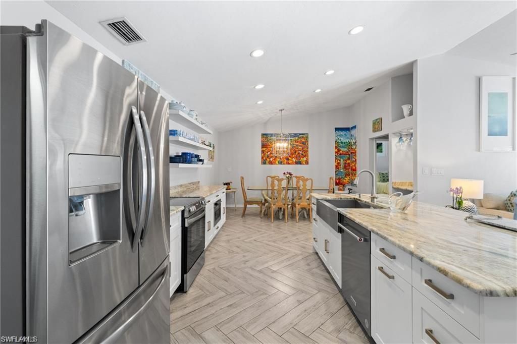2467 Pine Woods Cir , Unit 3, Naples, FL 34105 Photo