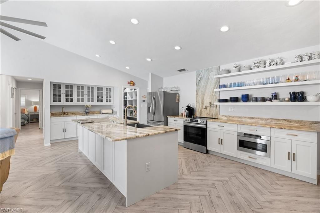 2467 Pine Woods Cir , Unit 3, Naples, FL 34105 Photo