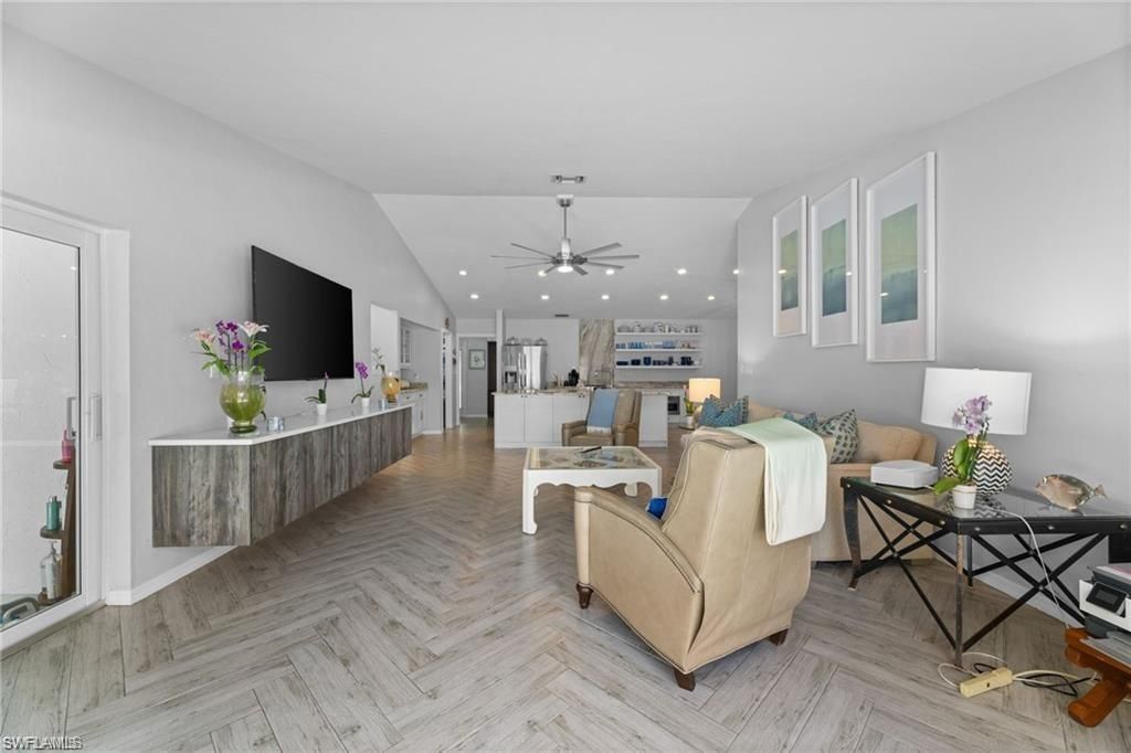 2467 Pine Woods Cir , Unit 3, Naples, FL 34105 Photo