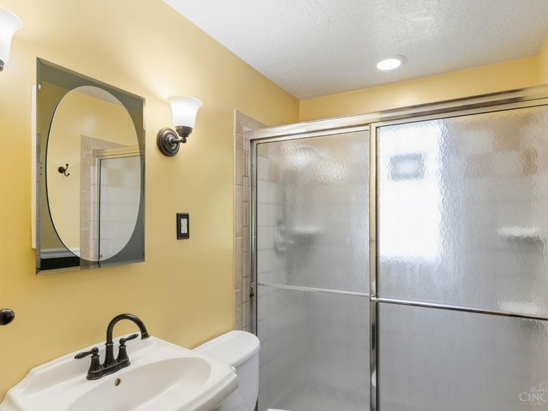 301 Don Lane, Delhi Township, OH 45238 Photo 8
