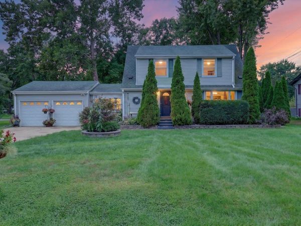 825 W Happy Hollow Road, Janesville, WI 53546