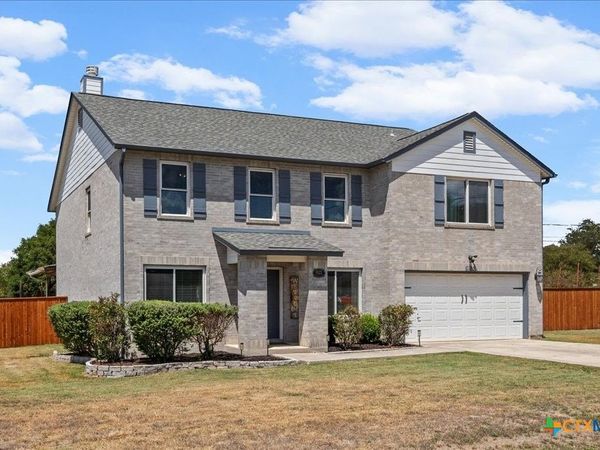 821 Bella Vista Circle, Kyle, TX 78640