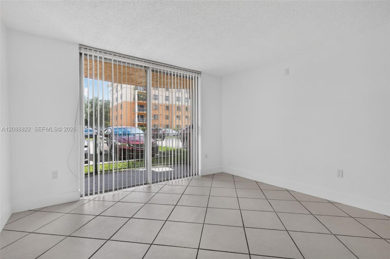 9360 Fontainebleau Blvd, Unit 101, Miami, FL 33172 Photo
