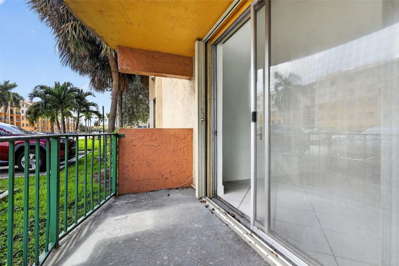9360 Fontainebleau Blvd, Unit 101, Miami, FL 33172 Photo