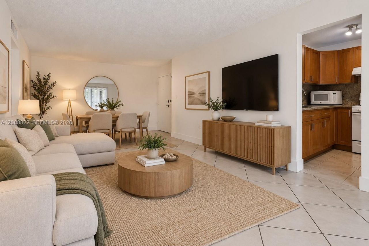 9360 Fontainebleau Blvd, Unit 101, Miami, FL 33172 Photo