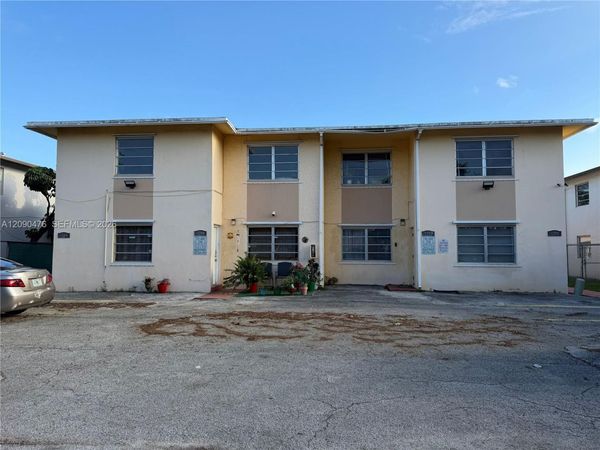 1760 W 42nd St, Unit 1760, Hialeah, FL 33012