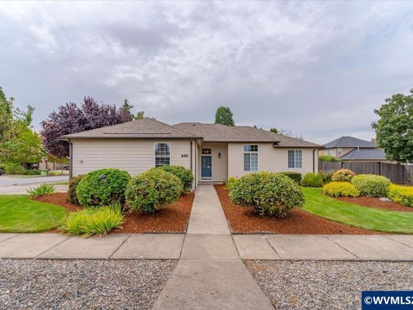 645 N 12th Av, Stayton, OR 97383