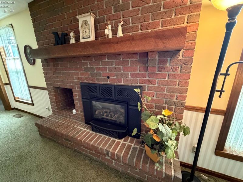 180 W Main Street, New London, OH 44851 Photo 5