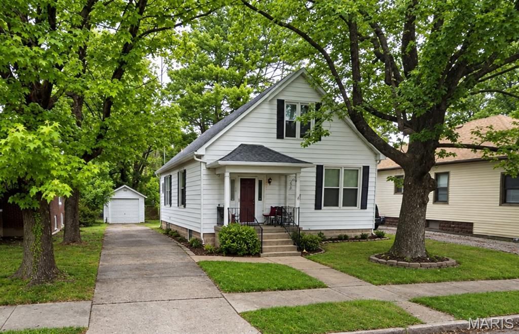 21 N 96th Street, Belleville, IL 62223 Main Photo
